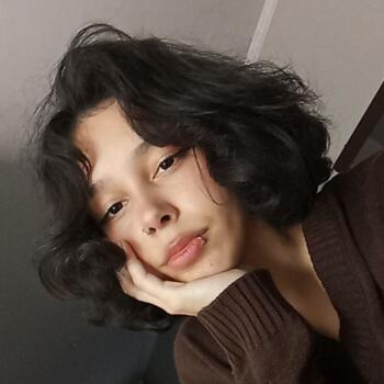 Babá em Londrina: Giovana