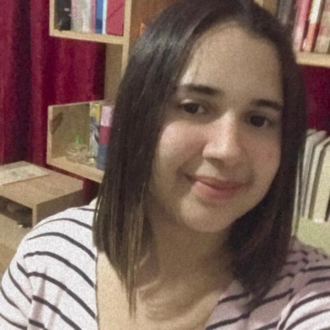 Babá em Jaboatão dos Guararapes: Emily