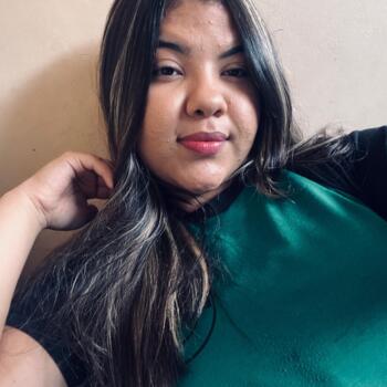 Babysitter in Ananindeua: Anandha