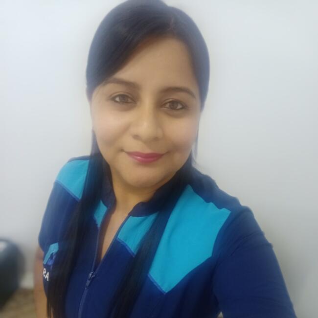 Canguro en Valencia: Yesika