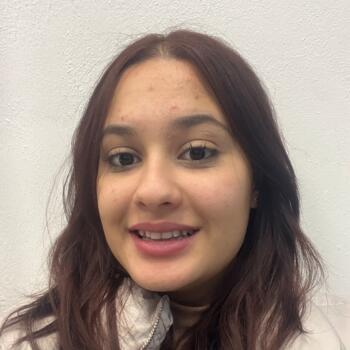 Babysitter in Bologna: Dhauha