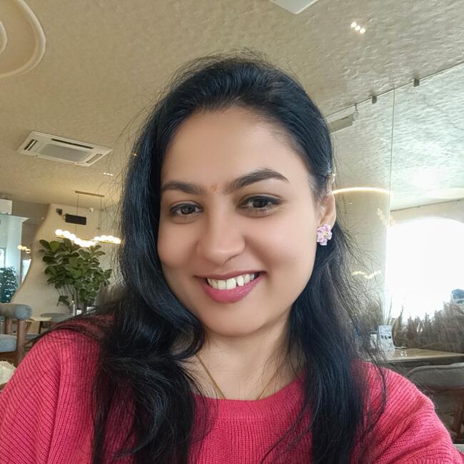 अहमदाबाद में बेबीसिटिंग की नौकरी: Chandni