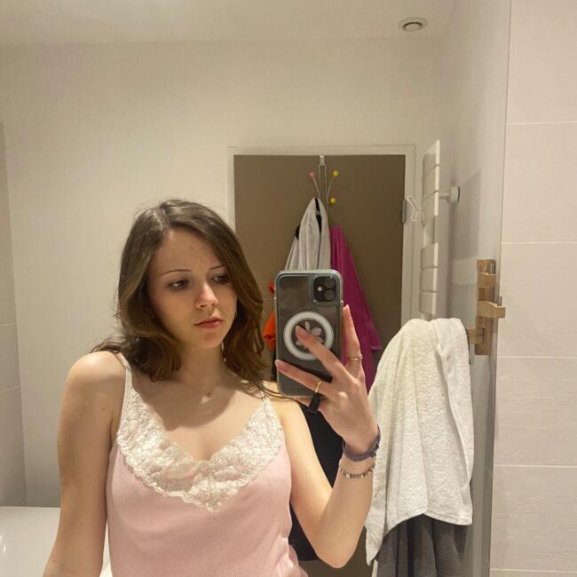 Babysitter in Aix-en-Provence: Elise