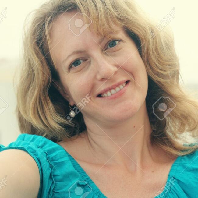 Babysitting job in Etobicoke: Andra