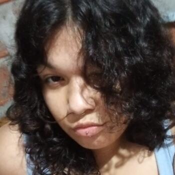 Babysitter in Guernica: Kiara Gómez