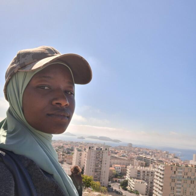Babysitter in Woluwe-Saint-Lambert/Sint-Lambrechts-Woluwe: Hadiatou
