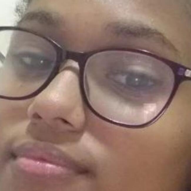 Babysitter em Amora: Raquel