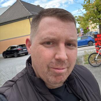 Babysitting job in Linz: babysitting job Tibor
