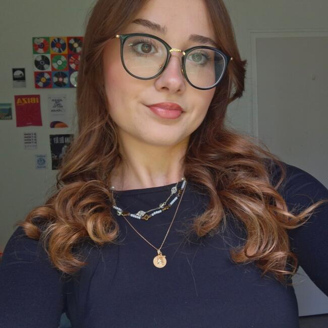 Babysitter in Poitiers: Eloïse