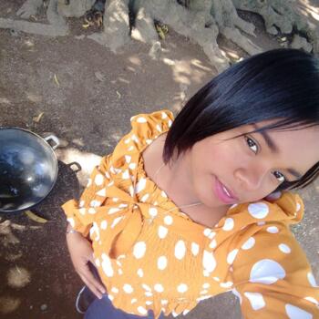 Babysitter in Salvaleón de Higüey: Yailin