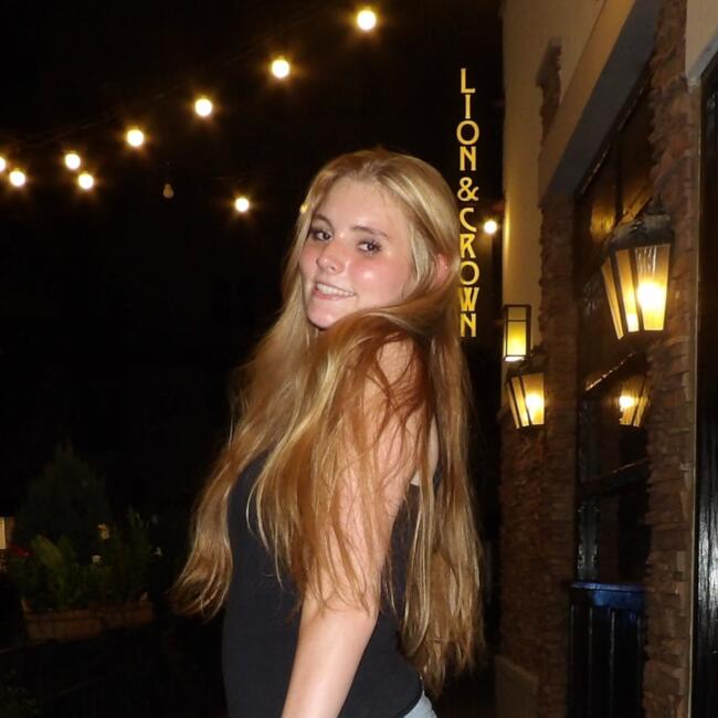 Babysitter in Melissa: Jaelyn