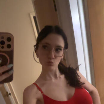 Babysitter in Beaver Falls: Sarah