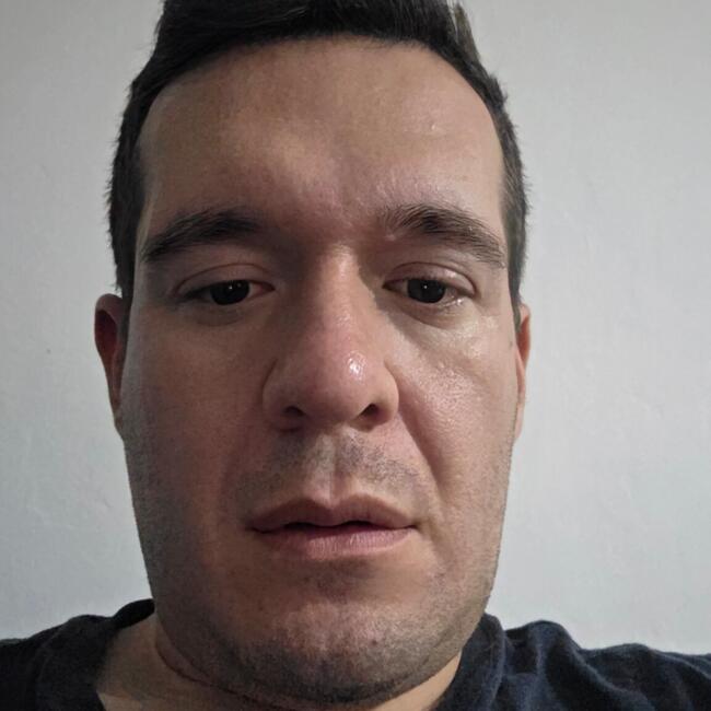Babysitting job in Guarne: Carlos andres