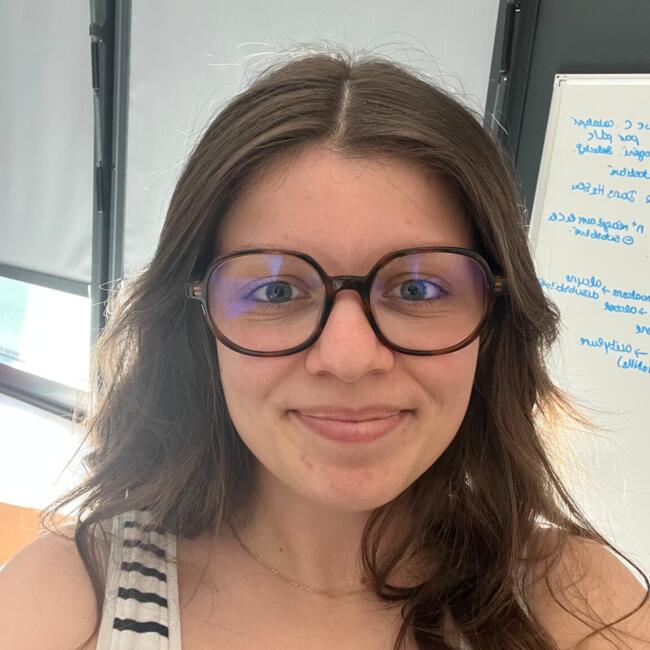 Babysitter in Saumur: Amandine