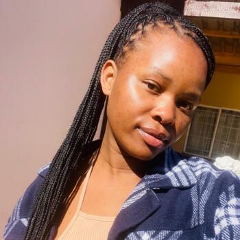 Babysitter in Potchefstroom: Thembi Siyavuya