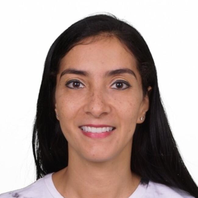 Babysitter in L'Hospitalet de Llobregat: Marcela