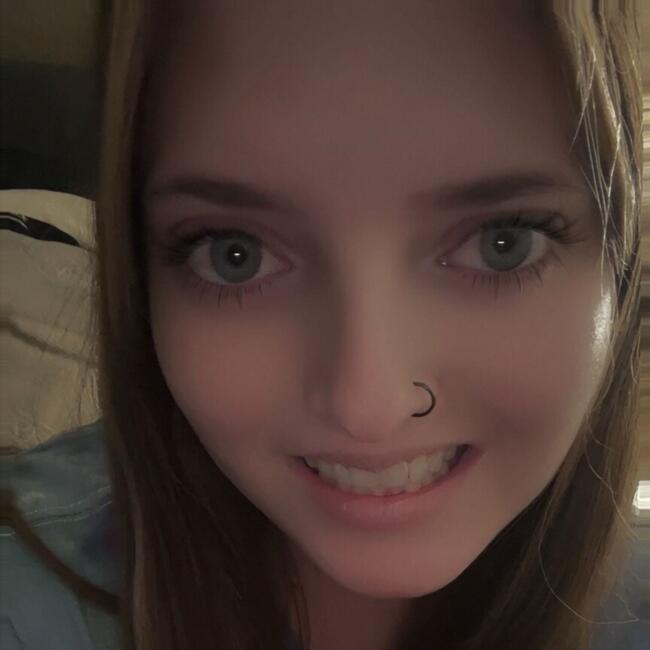 Babysitter in Central Point (Oregon): Haylee