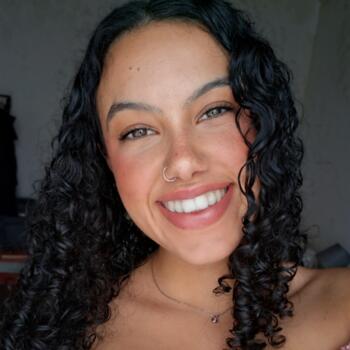 Babysitter in Feteiras (Açores): Alexandra