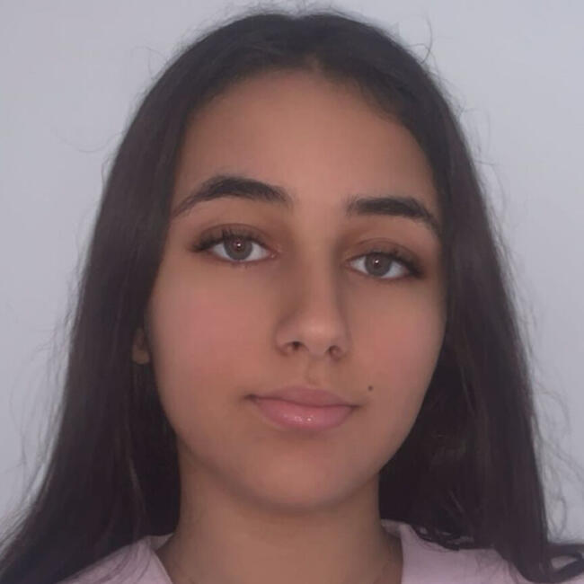 Babysitter in Gisors: Sarra