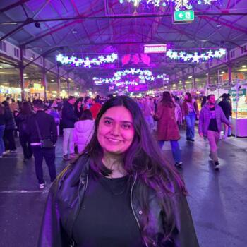 Babysitter in Melbourne: Kiruthiga shree
