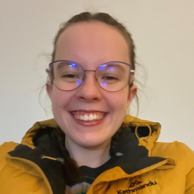 Babysitter in Ballarat: Bindi