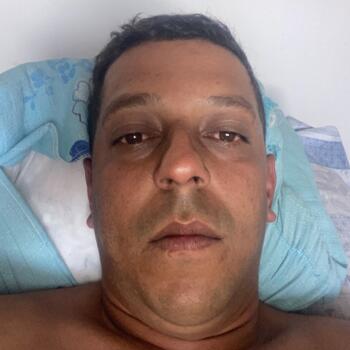 Babysitting job in Cruzeiro do Oeste: babysitting job Charles