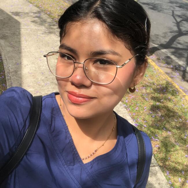 Niñera en Curridabat: Juliana