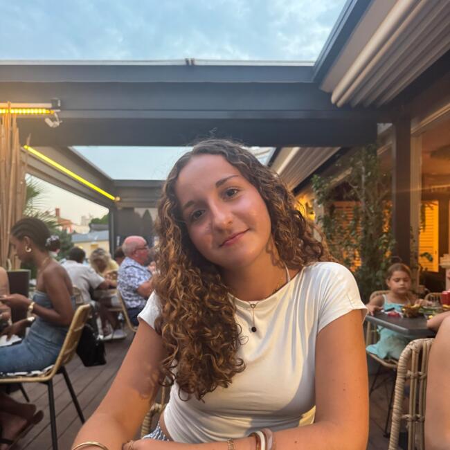 Babysitter in Montpellier: Lola