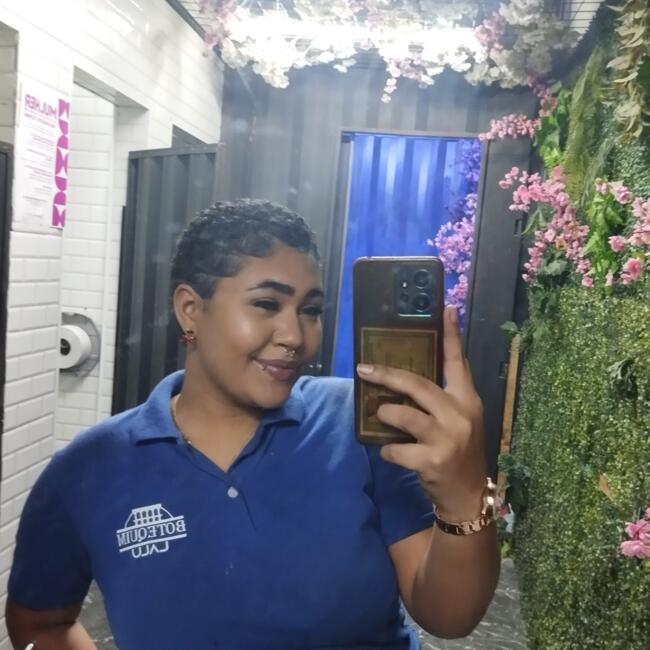 Babysitter in Queimados: Cecilia