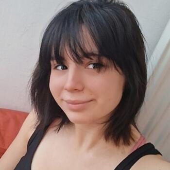 Babysitter Mennecy: Clara