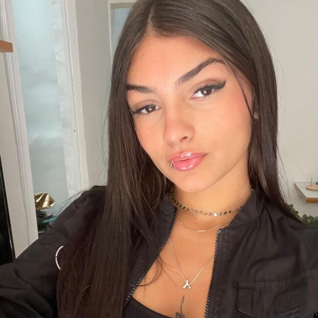 Babysitter in São João de Meriti: Yasmin cataldo pino