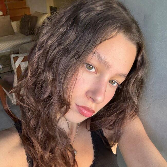 Babysitter in Athens: Christina