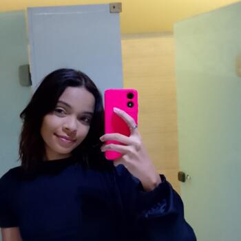 Babá em Recife: Josy