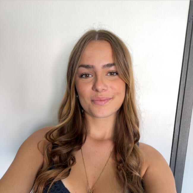 Babysitter in Colomiers: Alycia