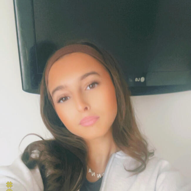 Babysitter in Port-de-Bouc: Djenna