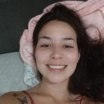 Babysitter in Piçarras: Jeniffer