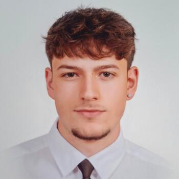 Babysitter in Oviedo: Hugo