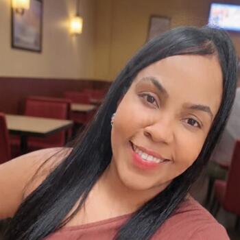 Babysitter Mauá: Thainá