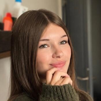 Babysitter in Gabian: Lily-Rose