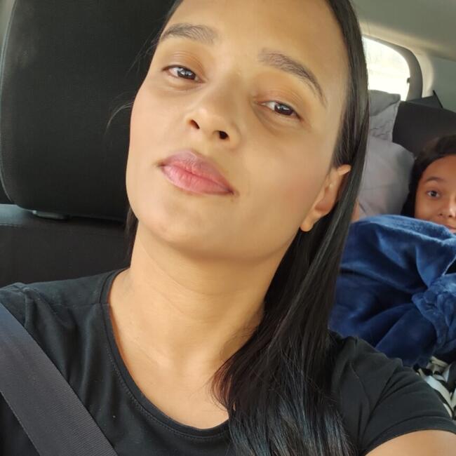 Babysitter in Rio Verde: Nayara