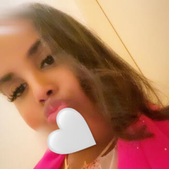 Babysitter in The Hague: Saabrina