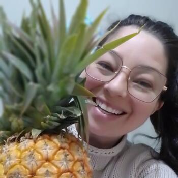 Babá Curitiba: Thais