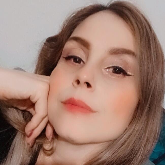 Babysitter in Venceremos: Nuria Elizabeth