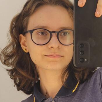 Babysitter in Maringá: Maria Eloíza