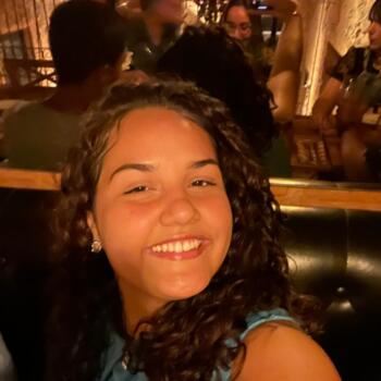 Babá em Piracicaba: Maria Isabel
