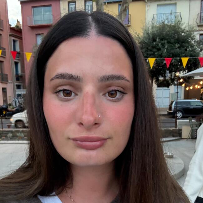 Babysitter in Wezembeek-Oppem: Blerina