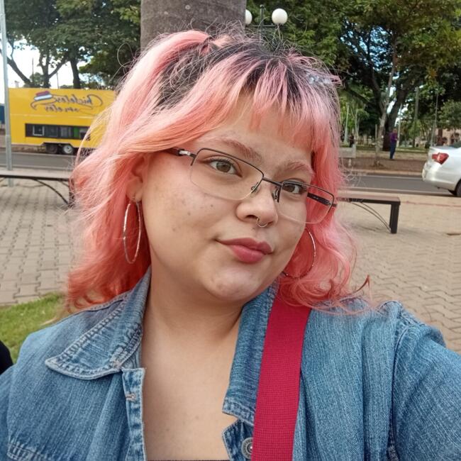 Babysitter in Ibiporã: May