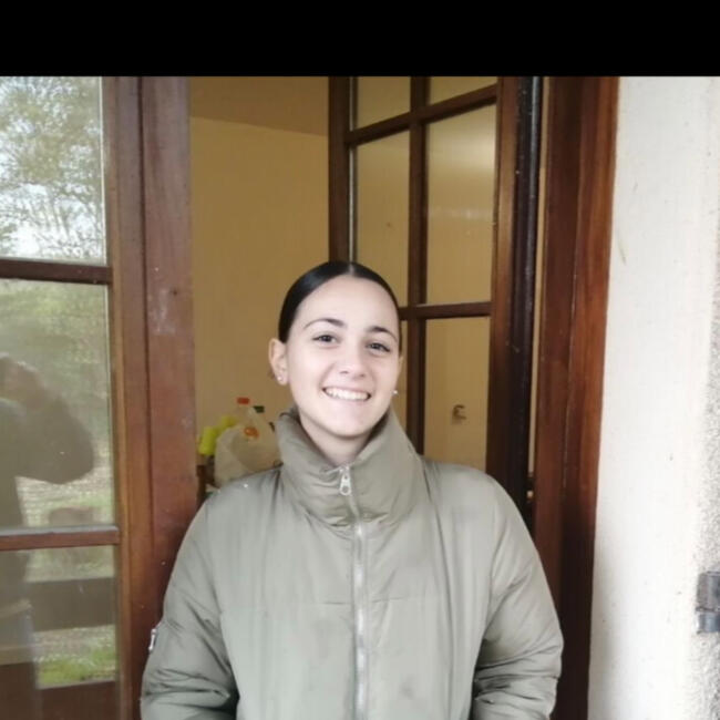 Babysitter in Clermont-Ferrand: Anna