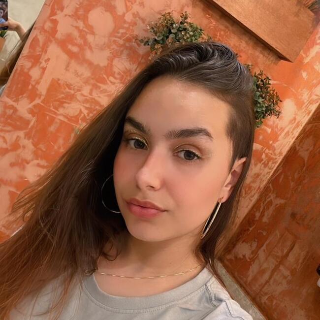 Babá em Osasco: Laura