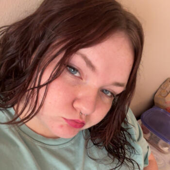 Babysitter in Ankeny: Alivia